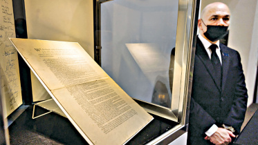 us-constitutional-book.jpg