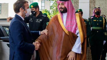 macron-bin-salman-jeddah-4dec2021-afp-edit.jpeg