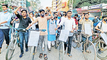 protest-road-safety-students.jpg