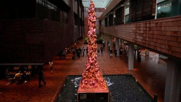 hong_kong_statue.jpg