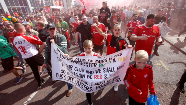 old_trafford_glazer_united.jpg