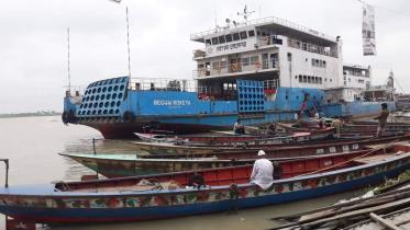 ferry collision in Padma