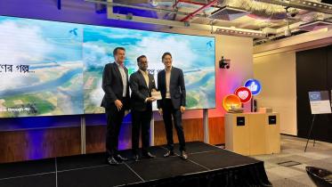 grameenphone_wins_digital_nation_award_by_gsma_for_minimizing_the_digital_divide_in_bangladesh_2.jpeg
