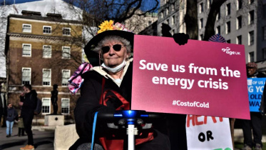 107040246-1648812352072-gettyimages-1238104459-vuk_valcic_ageuk_downing_st_4.jpeg