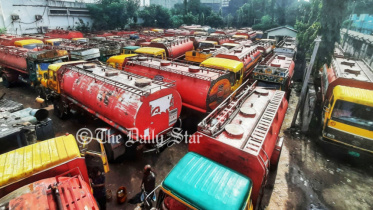 Khulna fuel traders on strike demanding commission hike