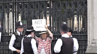 uk_protestors_arrests.png