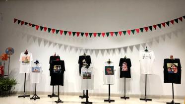 T-shirts inspired by rickshaw art