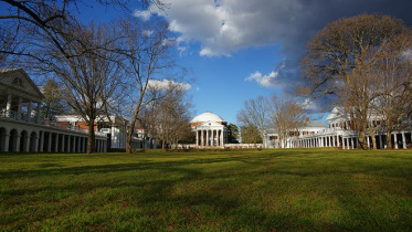 660px-lawn_uva_colorful_winter_sun_2010.jpg