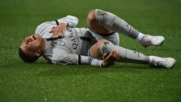kylian_mbappe_injured.jpg