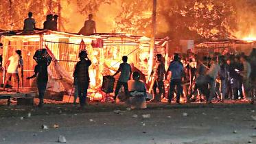 RU students, locals  clash; over 220 hurt 