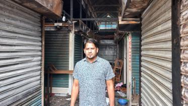 mohammad_moinuddin_bangabazar_fire.jpeg