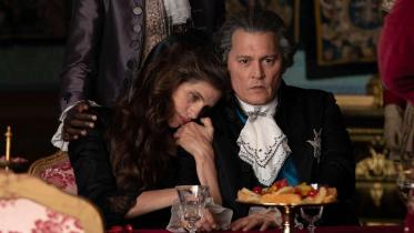 jeanne-du-barry-johnny-depp-010323-2-2e34a60c281f411c97ca11cec5262b66.jpg