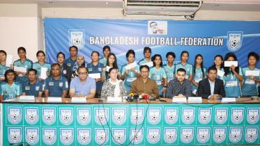 champions-return-home.jpg
