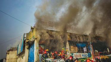 dhaka-new-market-fire.jpg