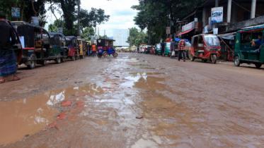 sylhet-tamabil_road_no_cap.jpg