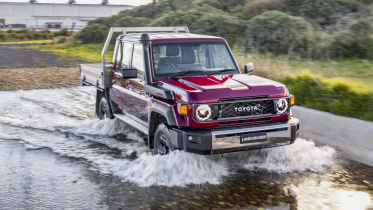 70-series-toyota-land-cruiser-water-fording.jpg