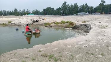 lalmonirhat_sand_lifting