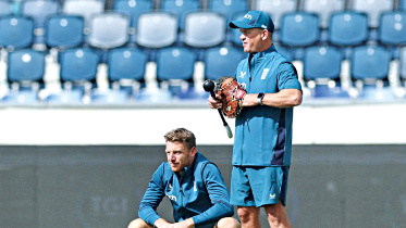 buttler-welcomes-stokes.jpg