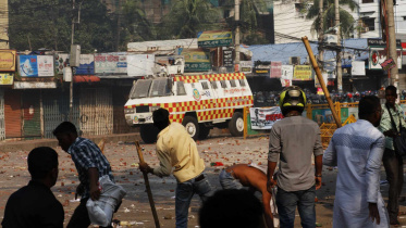 police-bnp-clash_12.jpg