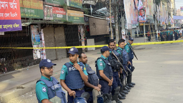 Police deployed in front of BNP's Nayapaltan office. 