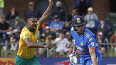 2023-12-12t155352z_544528098_up1ejcc185r2j_rtrmadp_3_cricket-t20-zaf-ind.jpg