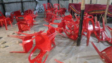 Ak Azad supporters stabbed 