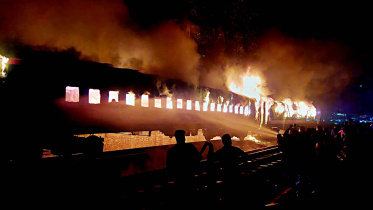 Benapole Express train 