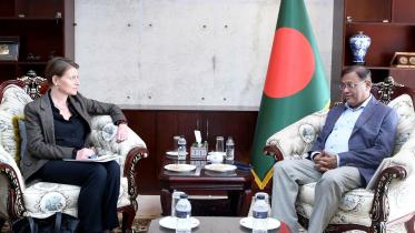 Gwen Lewis Hasan Mahmud