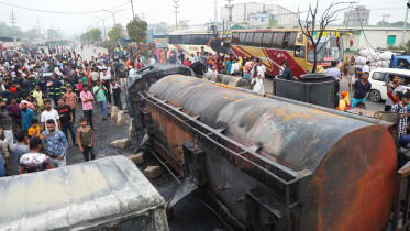 One killed as five vehicles catch fire after tank lorry overturns in Savar
