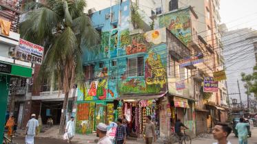 Bangladeshi female artists celebrate everyday heroines with inspiring mural 