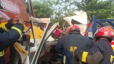 13 killed in Faridpur road crash