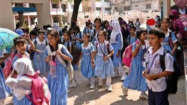 Secondary schools and colleges closed for heatwave