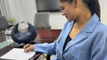 Plus Size Wome in Bangladesh 