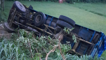 sirajganj road accident