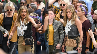 Protesters fling oil at Jennifer Aniston