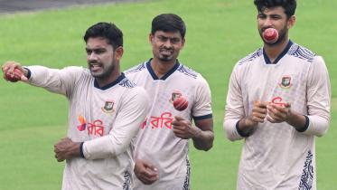 Nayeem Hasan, Taijul Islam, Mehedi Hasan Miraz.jpg