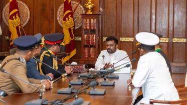 online_-_anura_kumara_dissanayake_after_being_sworn_in_as_president_of_sri_lanka_-_reuters.jpg