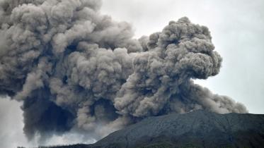 indonesia_volcano_eruption.jpg
