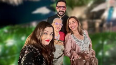 Aishwarya and Abhishek take selfies amid divorce rumours