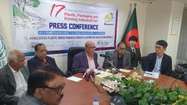 plastic press conferrence_.jpg