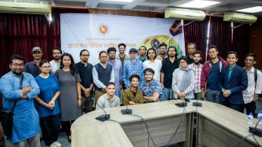 Decentralising filmmaking: ‘Monsoon Revolution Film Production Workshop’ hosts Dhaka event.jpg