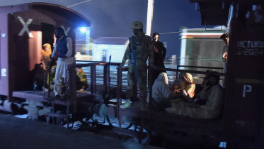 Deadly Pakistan train hijack