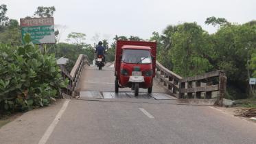 nesarabad-pirojpur-decaying-bridges.jpg