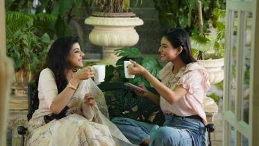 ‘Tumi Robe Nirobe’: Chayanika Chowdhury’s Rabindra Sangeet tribute to mothers.jpg