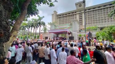 street protests in Dhaka