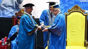 yunus_degree.jpg