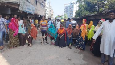 gazipur-rmg-worker-blockade.jpg