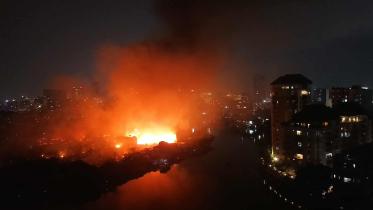 Karail slum fire.jpg