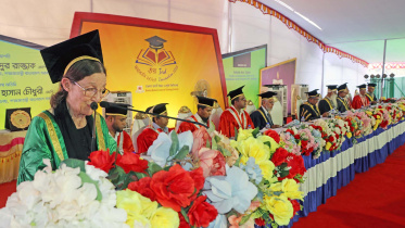 Mawalana Bhasani convocation.jpg