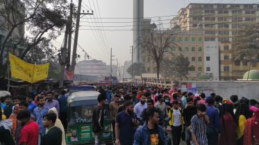 Factory closed without salary workers protest